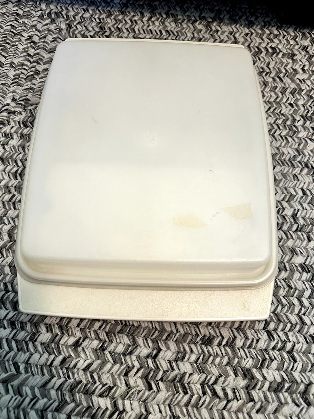 Tupperware Vtg Deviled Egg Keeper Carrier Tray Cream with Trays & Lid 723-3